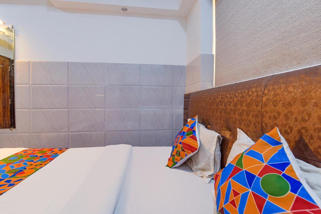 Fabhotel Acropole Inn Ahmadabad Zewnętrze zdjęcie